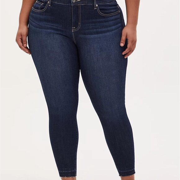 Torrid Bombshell Skinny Hi-Rise Raw Hem Jeans - Picture 1 of 9